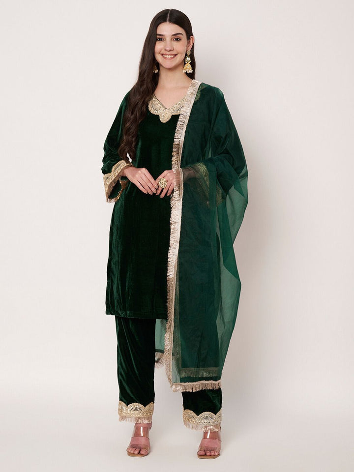 anokherang Combos Dazzling Bottle Green Velvet Straight Kurti with Pants and Organza Dupatta