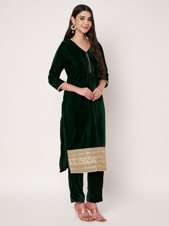 anokherang Combos Emerald Bottle Green Velvet Straight Kurti with Pants and Embroidered Net Dupatta