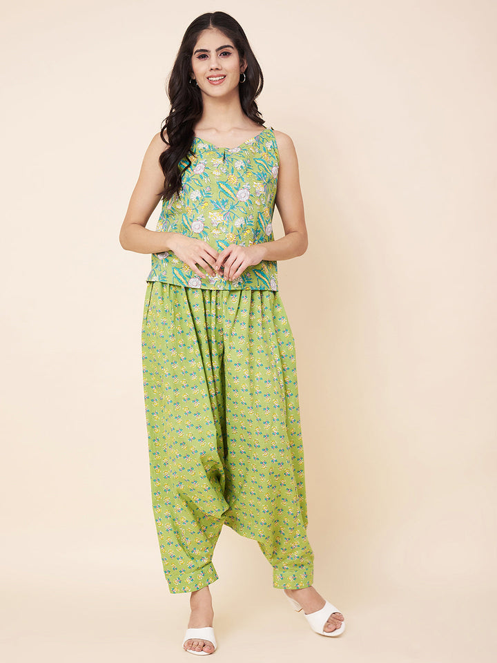 anokherang Combos Green Printed Harem Pants