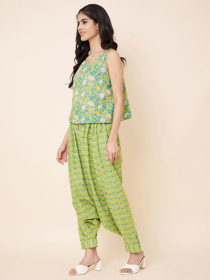 anokherang Combos Green Printed Harem Pants