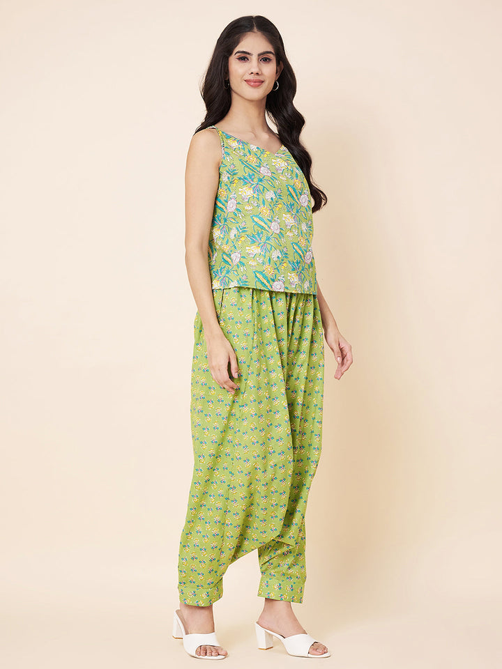 anokherang Combos Green Printed Harem Pants