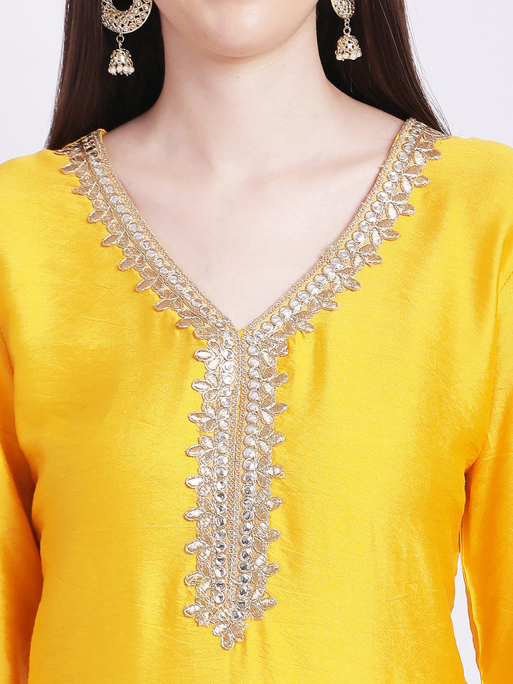 anokherang Combos Mustard Banarsi Straight Kurti with Pants