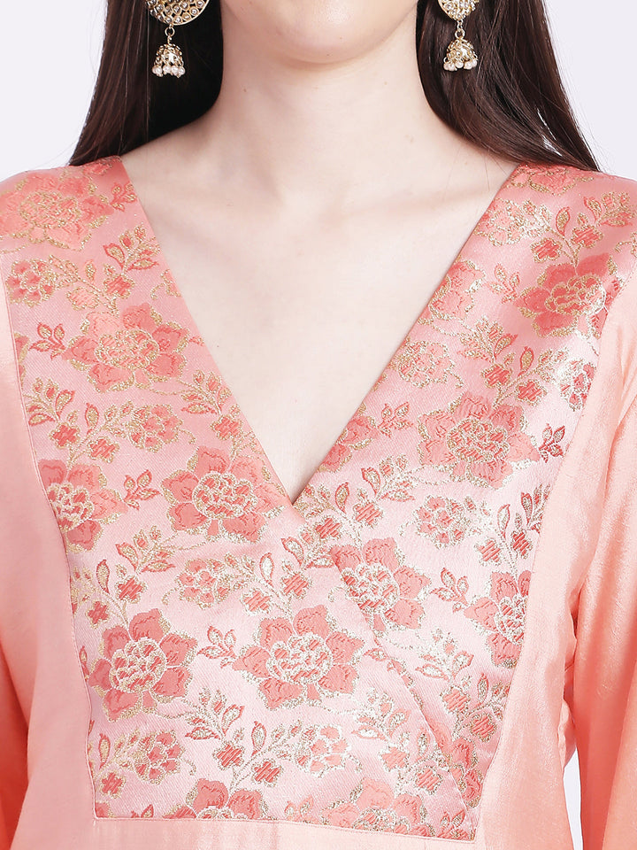 anokherang Combos Peach Banarsi Straight Kurti with Pants