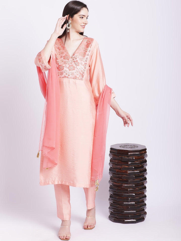 anokherang Combos Peach Banarsi Straight Kurti with Pants