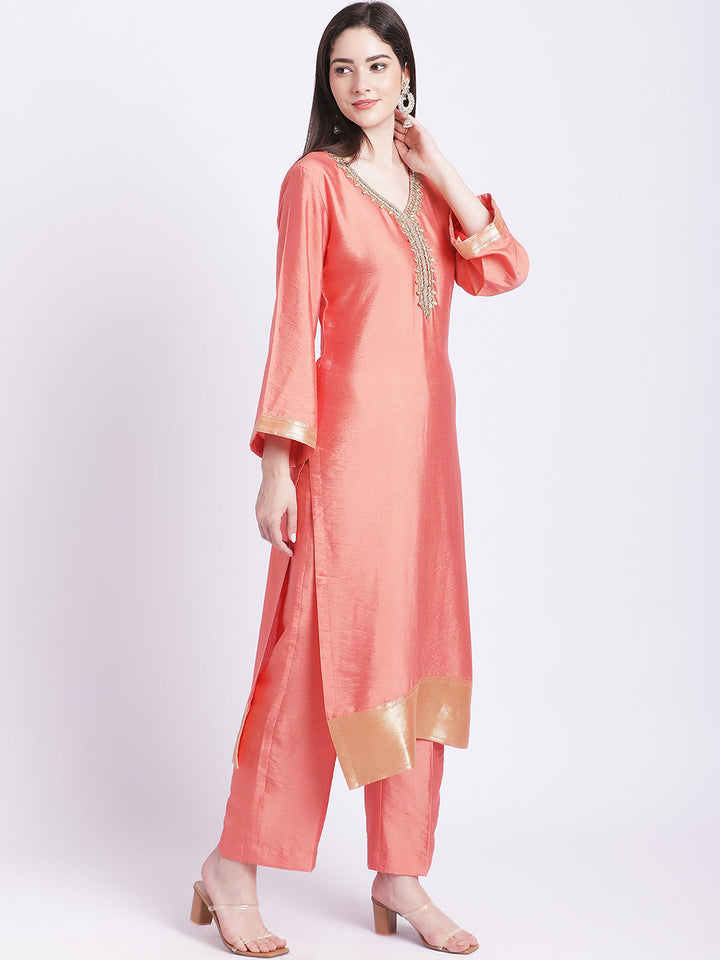 anokherang Combos Peach Border Straight Kurti with Pants