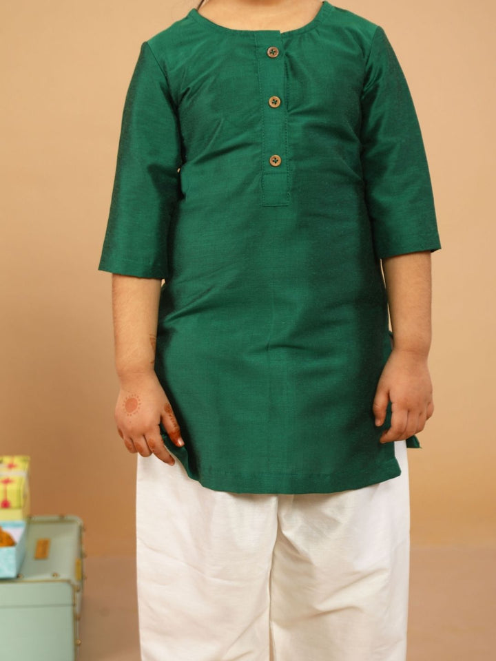 anokherang Kids Suits Freedom Green Kurti with Salwar for Girls