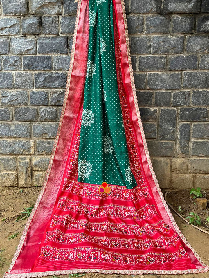 anokherang Sarees Red Green Bandhani Patola Printed Silk Scalloped Saree