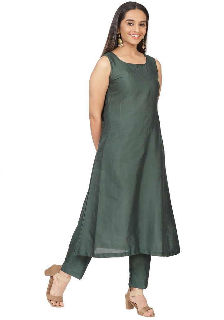 anokherang Combos Emerald Green Sleeveless Straight Kurti and Straight Pants