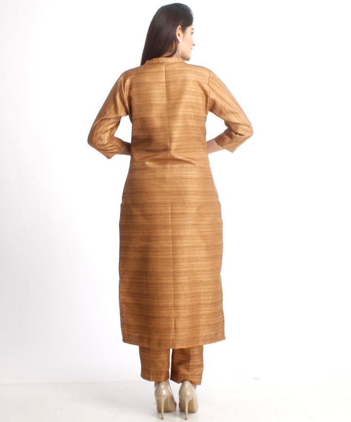anokherang Combos Gold Kundan Silk Kurti with Straight Pants and Black Banarsi Stole