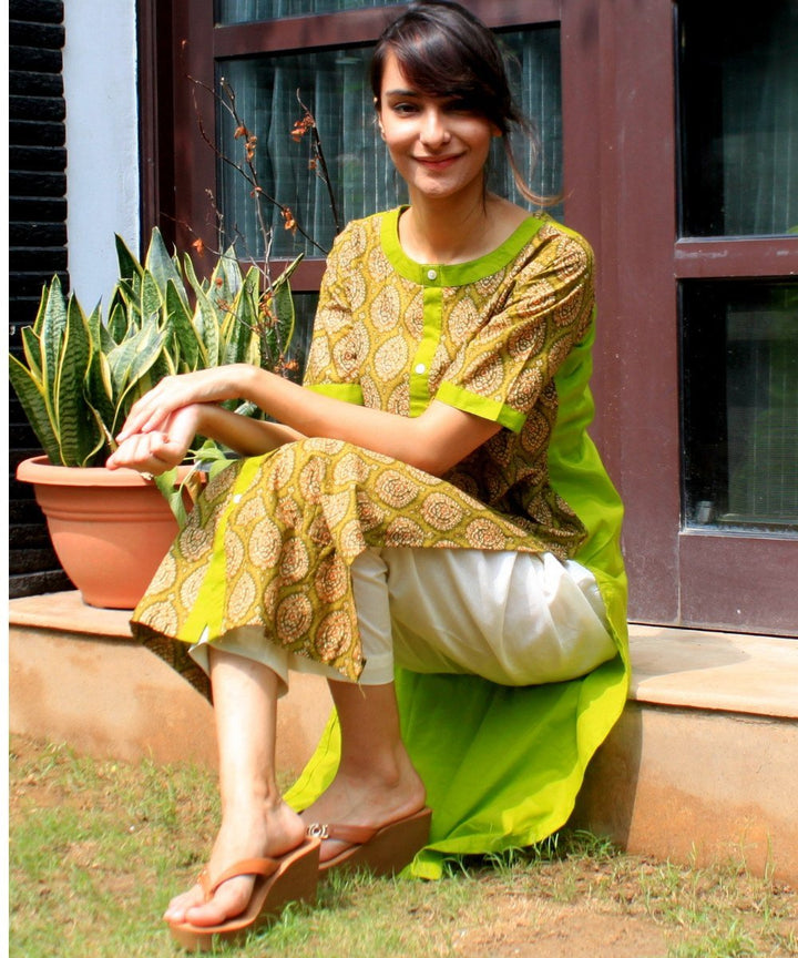 anokherang Combos Green Bahaar Straight Kurti with Pants