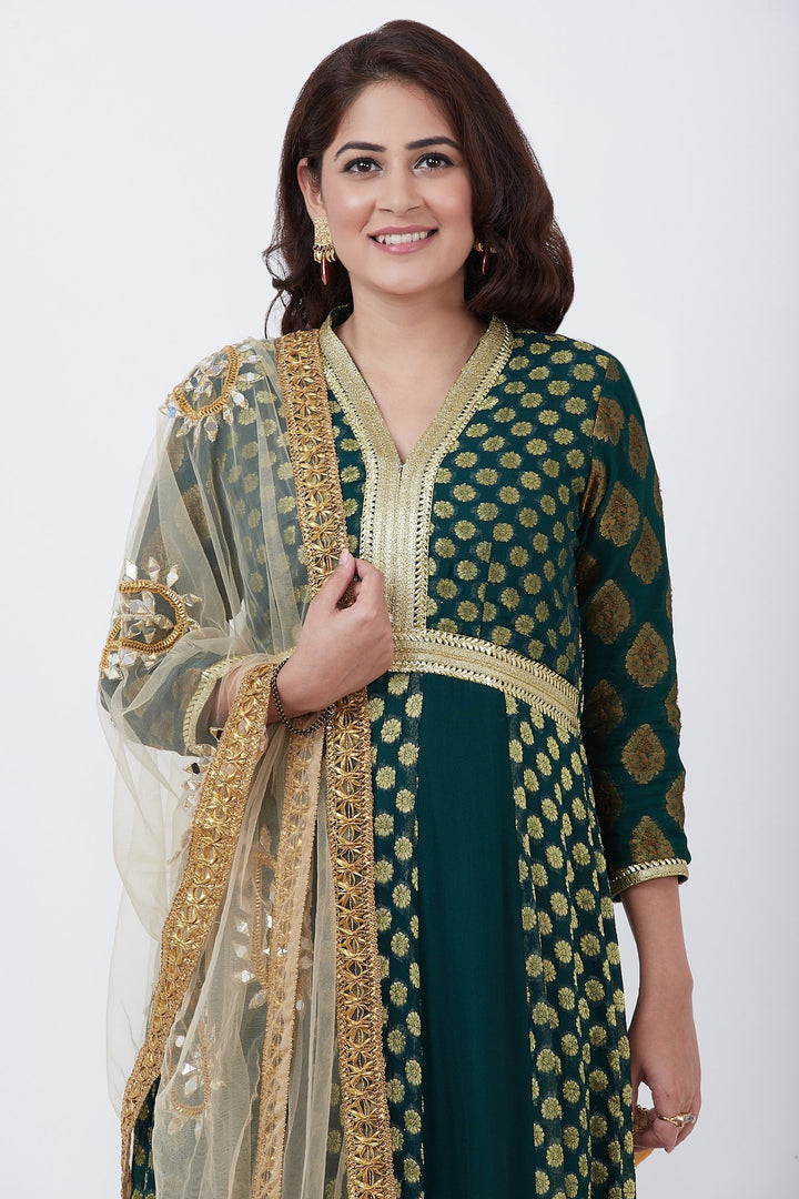 anokherang Combos Green Banarsi Plunging Neckline Floorlength Kurti with Gold Paisley Net Dupatta