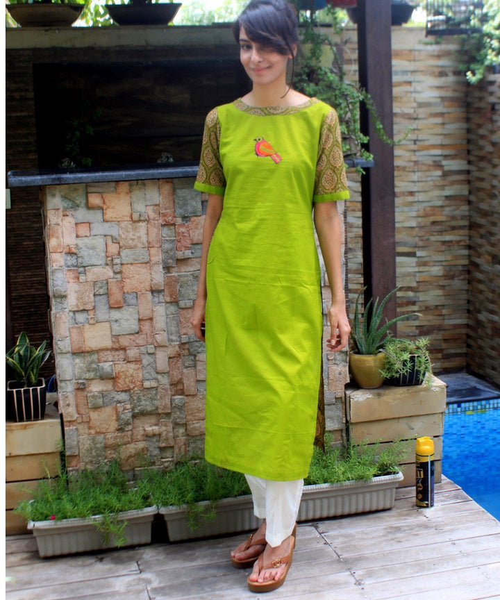 anokherang Combos Green Bird Straight Kurti with Pants