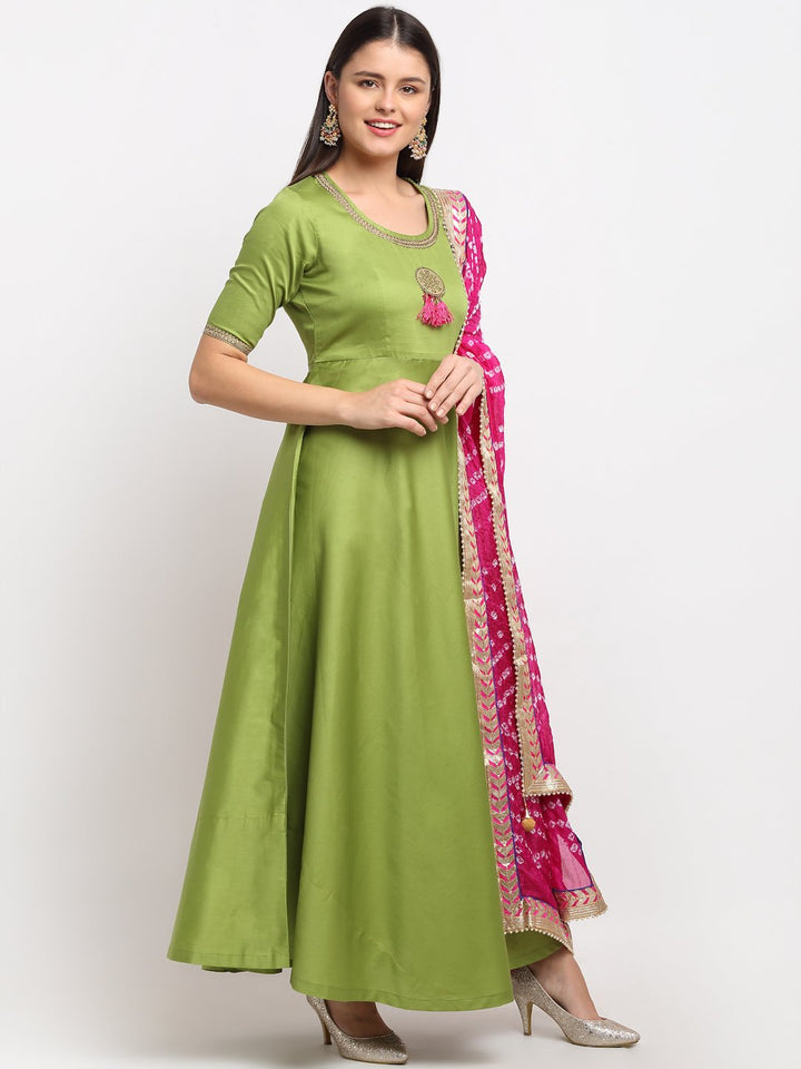 anokherang Combos Green Floor Length Kurti with Pink Bandhani Dupatta