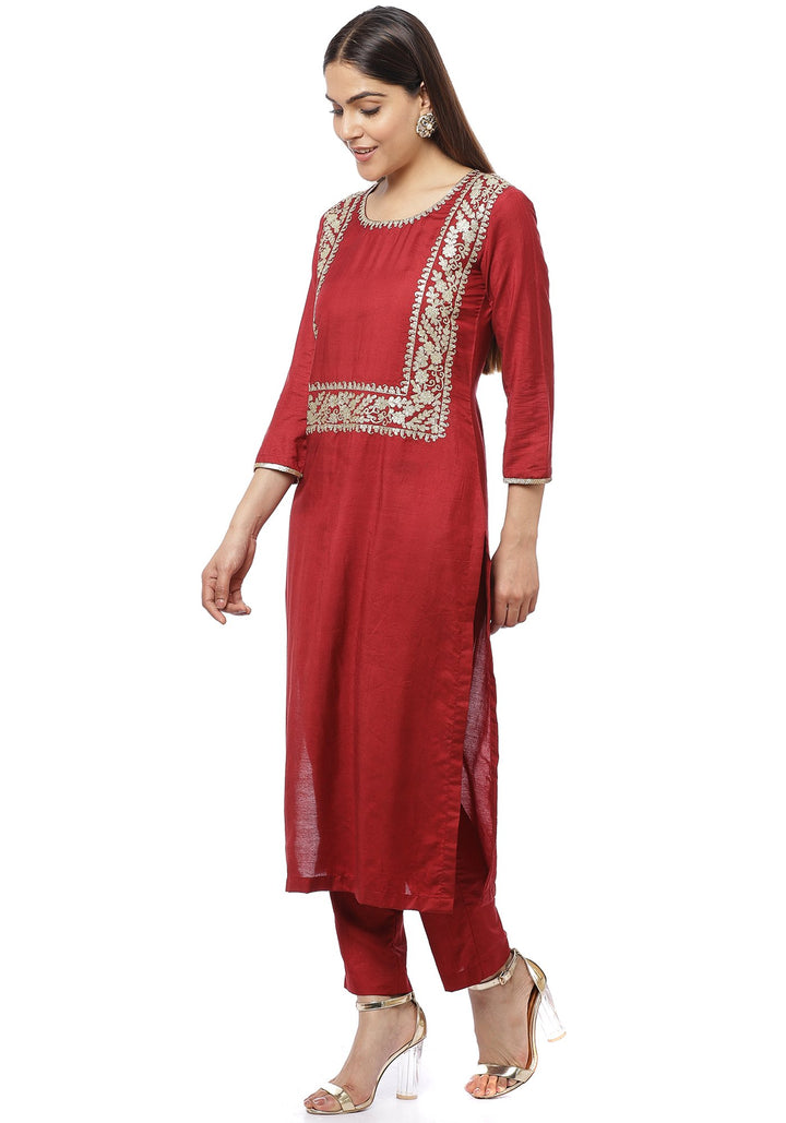 anokherang Combos Maroon Embroidered Straight Kurti with Straight Pants