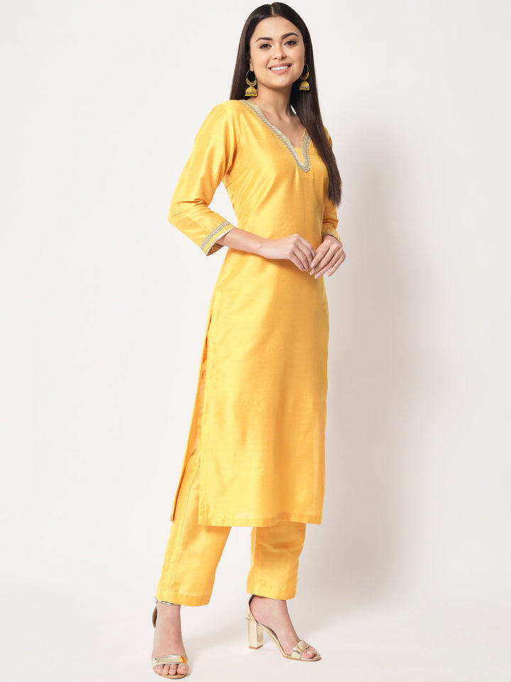 anokherang Combos Mustard Smiles Straight Kurti with Pants