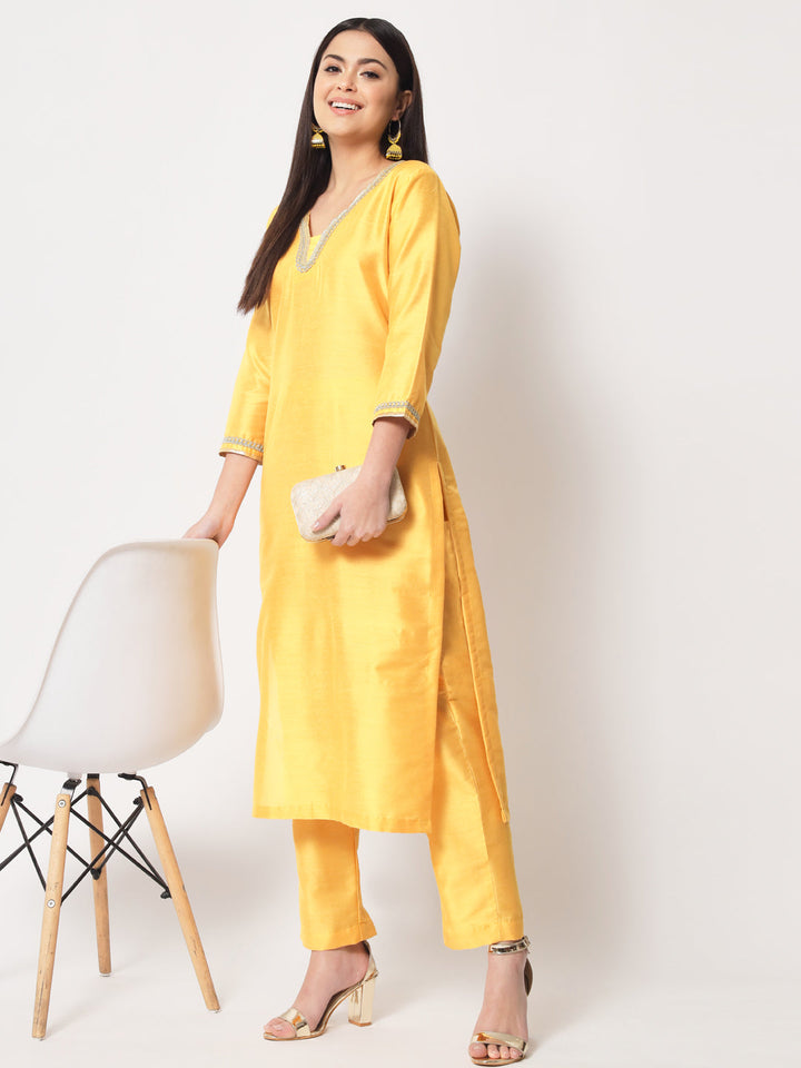 anokherang Combos Mustard Smiles Straight Kurti with Pants