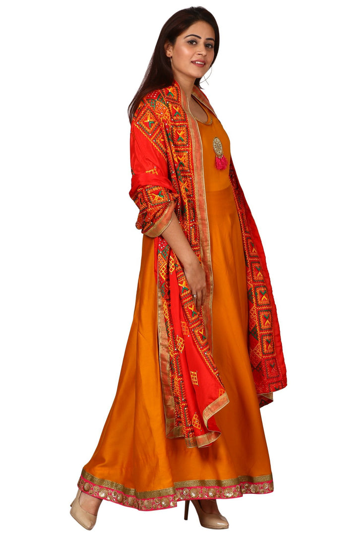 anokherang Combos Mustard Yellow Floor-Length Kurti with Red Diamond Mokaish Phulkari Dupatta