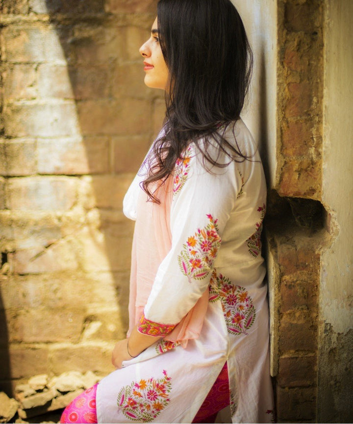 anokherang Combos Pink Bouquet Uneven Kurti with Straight Pants