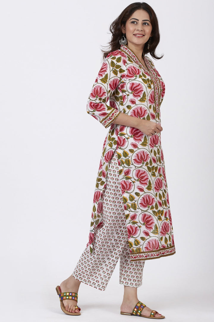 anokherang Combos Pink Floral Hues Straight Kurti with Straight Pants