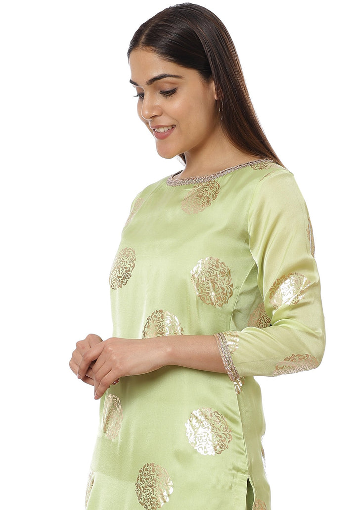 anokherang Combos Pista Green Foil Straight Kurti with Straight Pants