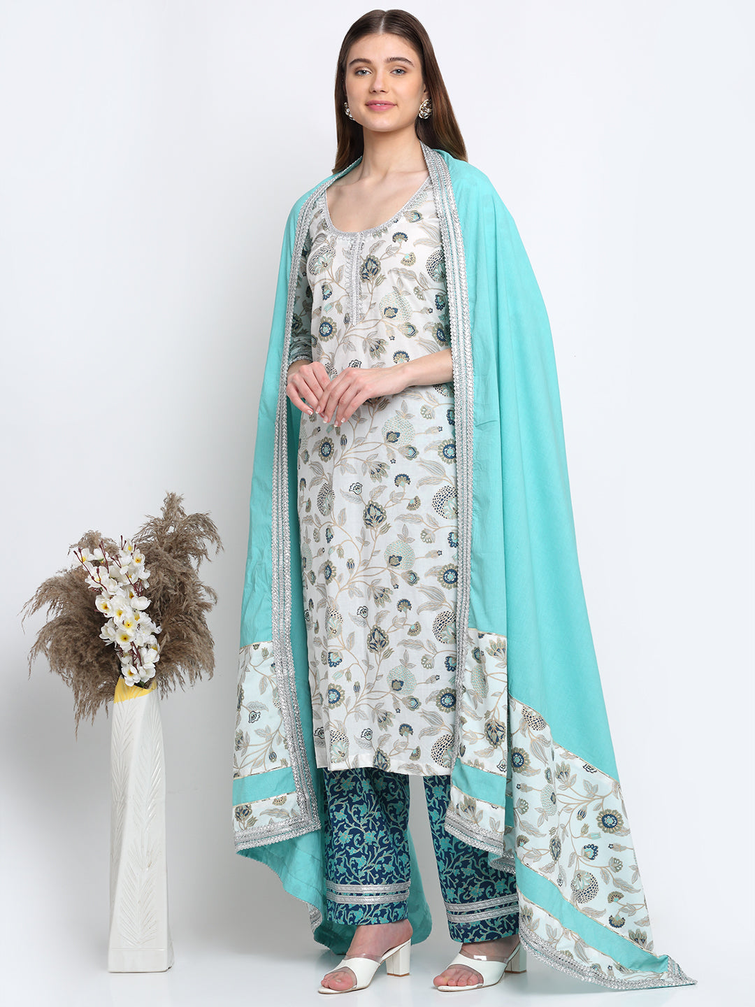 Queens Daisy Floral Straight Kurti with Palazzo and Blue Dupatta ...