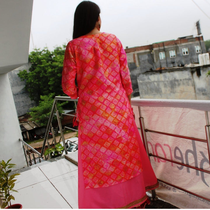 anokherang Combos Shaded Pink Double Layered Kurti with Palazzos