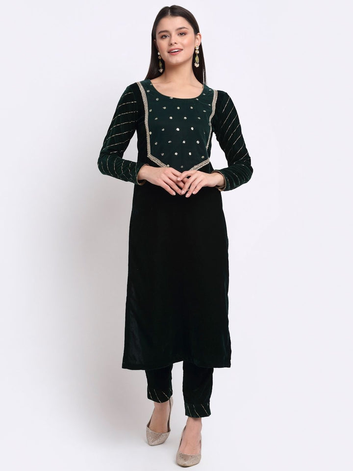 anokherang Combos Smiling Green Zari Sequin Velvet Straight Kurti with Pants