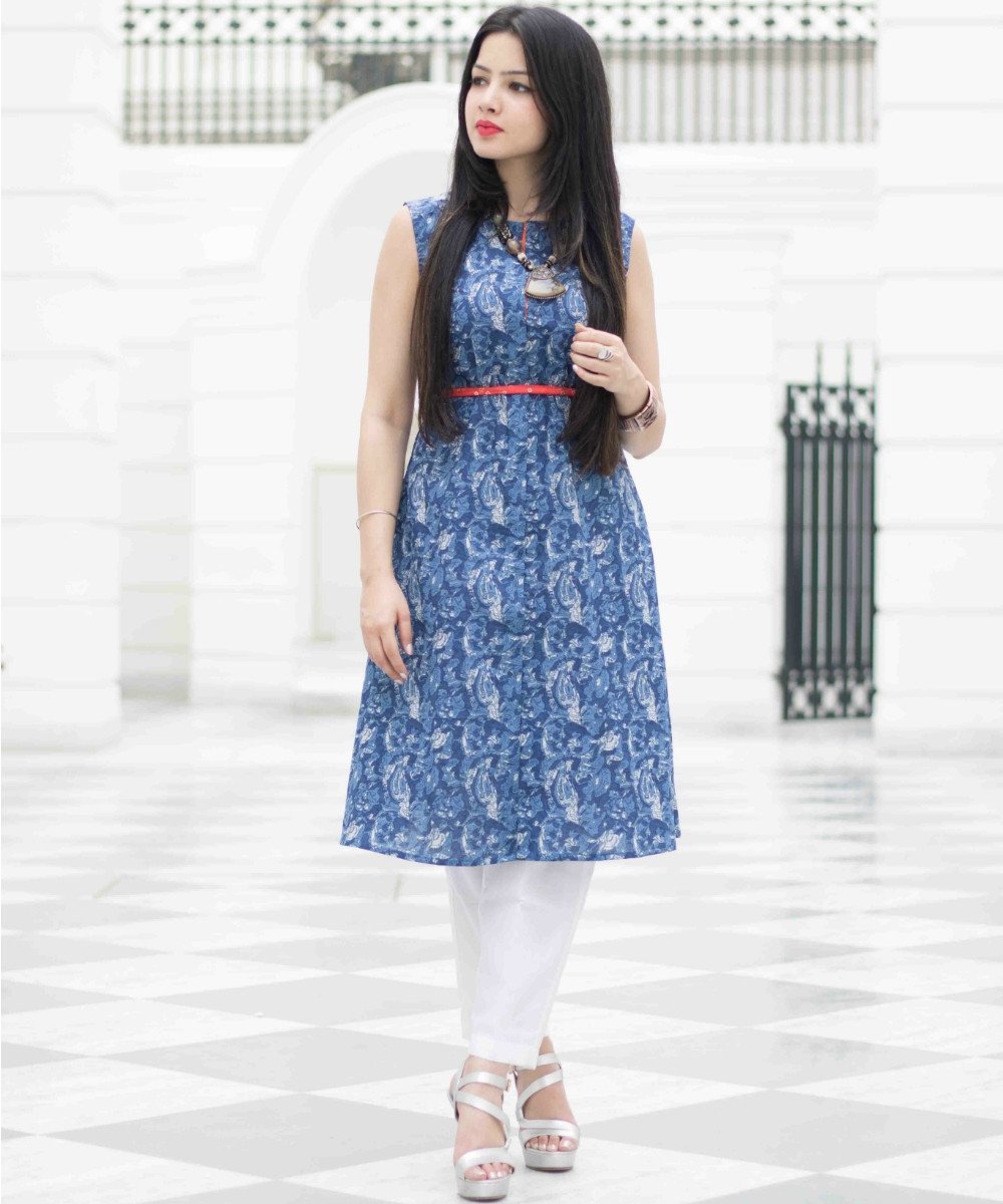 The Blue Paisley Kurti with White Pants anokherang