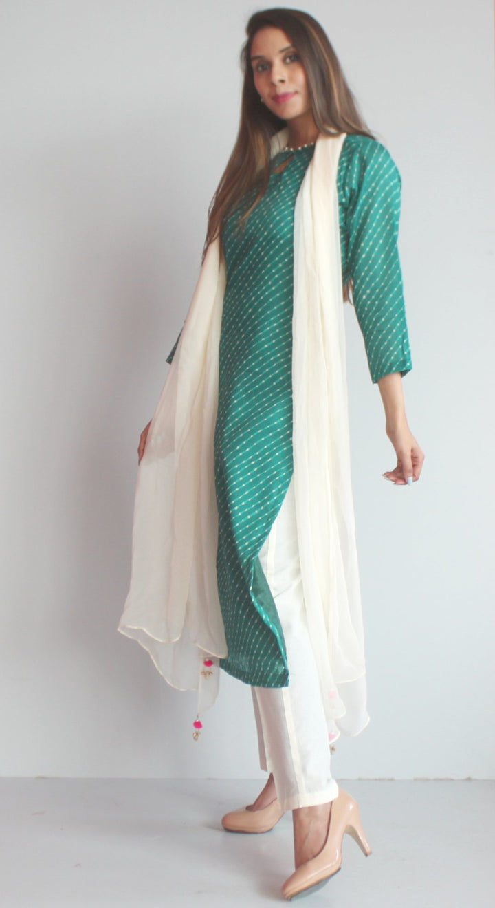 anokherang Combos XS Green Kota Leheriya Kurti with Straight Pants and OffWhite Chiffon Dupatta