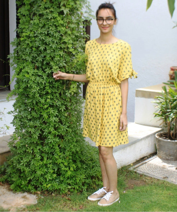 anokherang Dress Lemon Grey Knee Length Dress