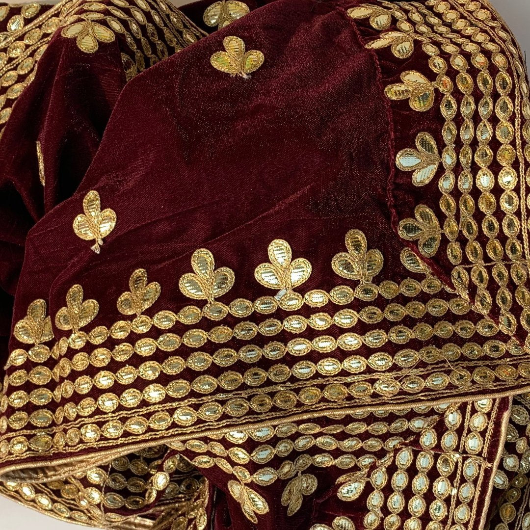 Maroon Gotta Embroidered Velvet Dupatta – anokherang