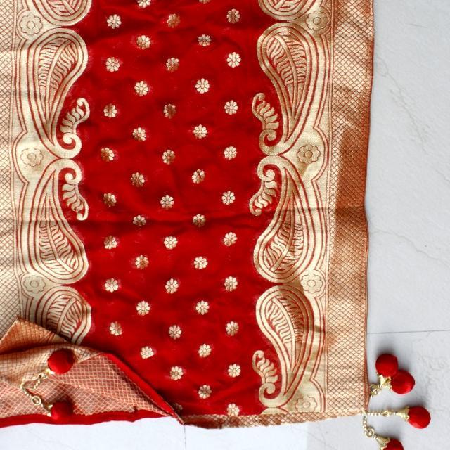 anokherang Dupattas Red Gold Paisley Georgette Stole