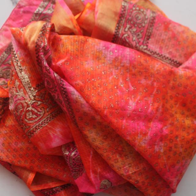 anokherang Dupattas Shaded Pink Foil Printed Kota Dupatta