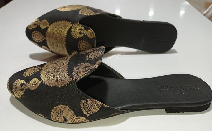 anokherang Juttis Black Gold Brocade Jewel Mules