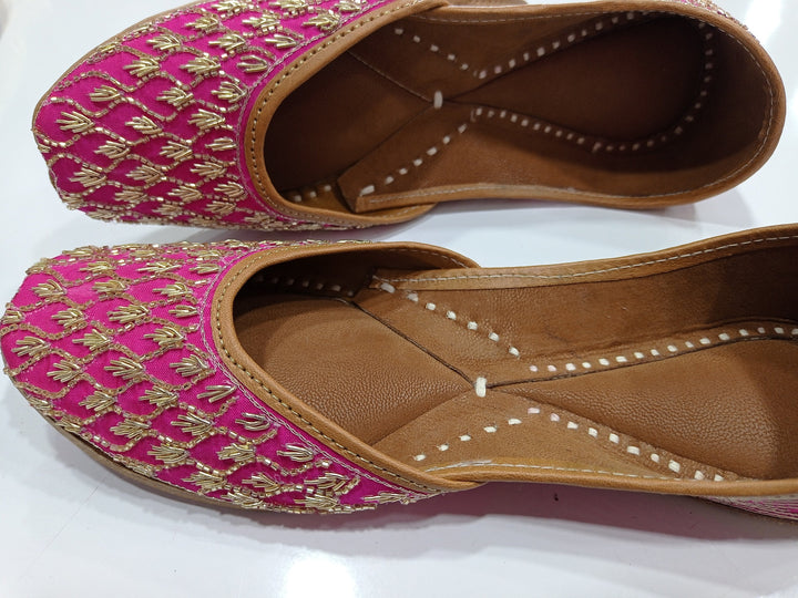 anokherang Juttis Bridal Gulabi Queen Jutti